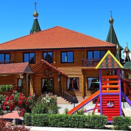 Комплекс Відпочинку Пампушка & Подушка Hotel Burlach'ya Balka Eksteriør billede