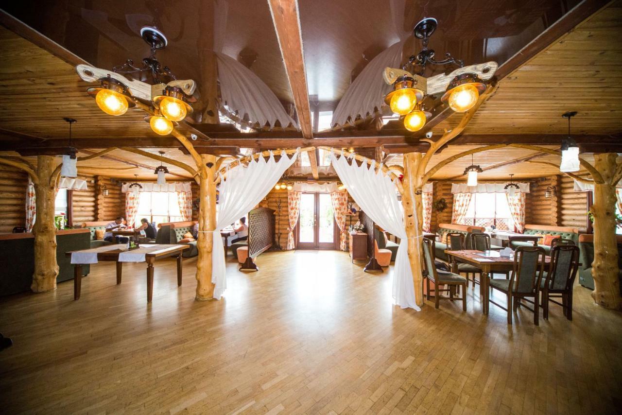 Комплекс Відпочинку Пампушка & Подушка Hotel Burlach'ya Balka Eksteriør billede