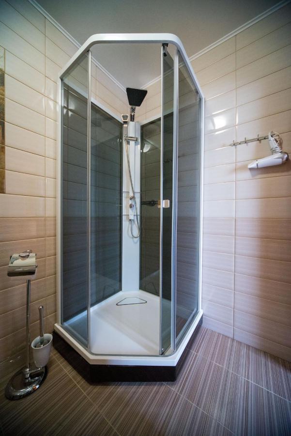 Комплекс Відпочинку Пампушка & Подушка Hotel Burlach'ya Balka Eksteriør billede