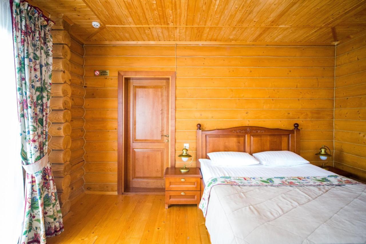 Комплекс Відпочинку Пампушка & Подушка Hotel Burlach'ya Balka Eksteriør billede