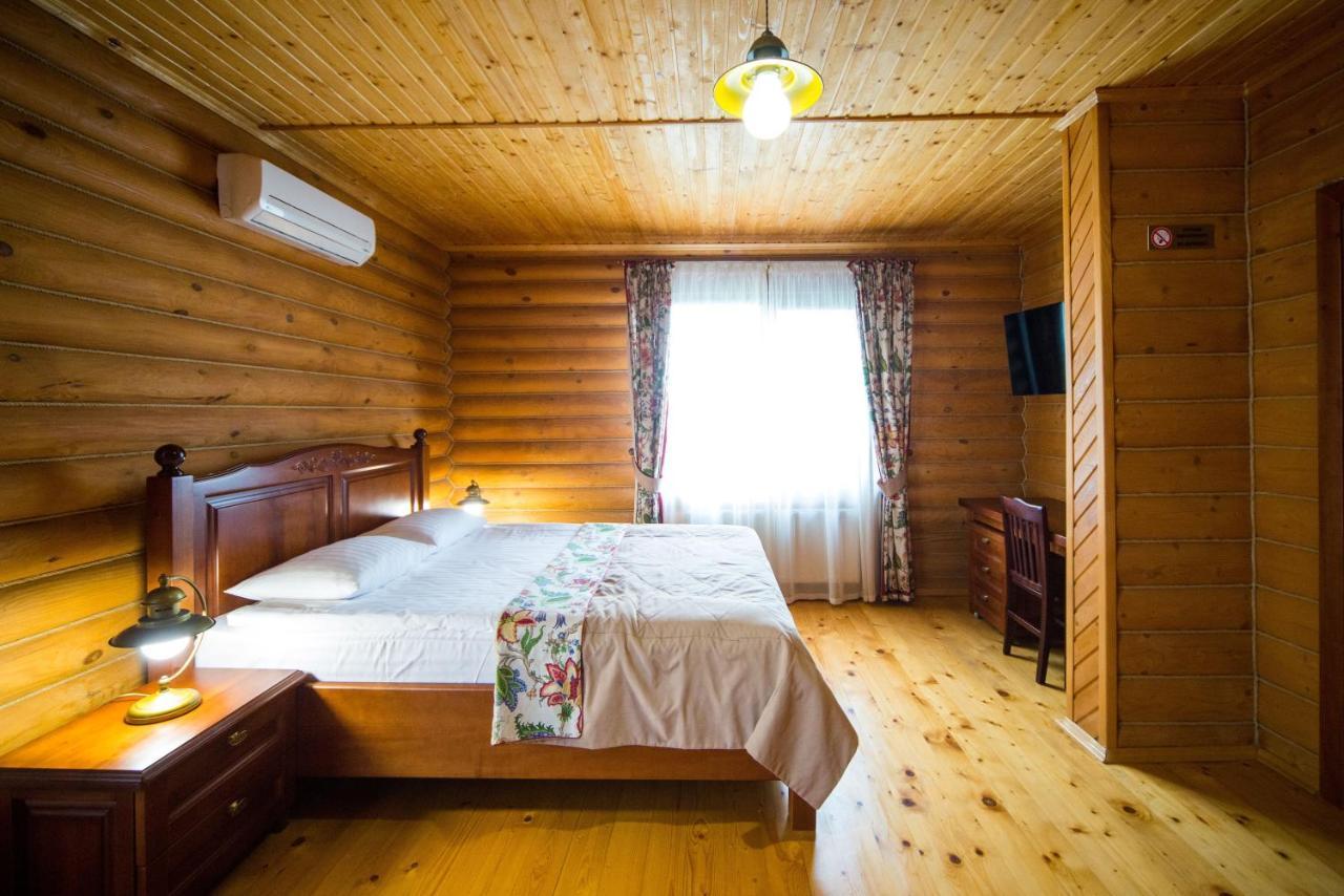 Комплекс Відпочинку Пампушка & Подушка Hotel Burlach'ya Balka Eksteriør billede
