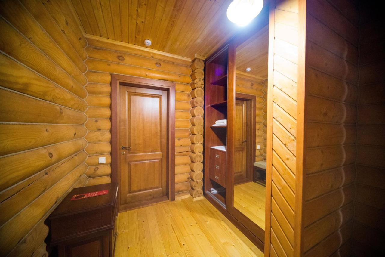 Комплекс Відпочинку Пампушка & Подушка Hotel Burlach'ya Balka Eksteriør billede