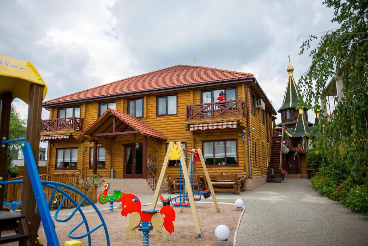 Комплекс Відпочинку Пампушка & Подушка Hotel Burlach'ya Balka Eksteriør billede